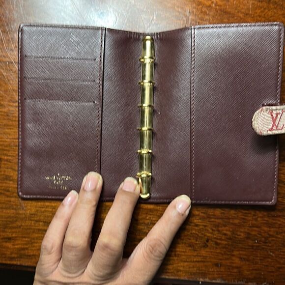 Louis Vuitton Small Agenda - Picture 3 of 6